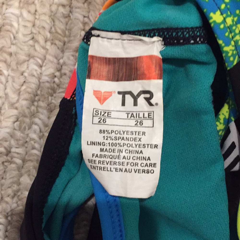 TYR practice suit - Picture 3 of 3